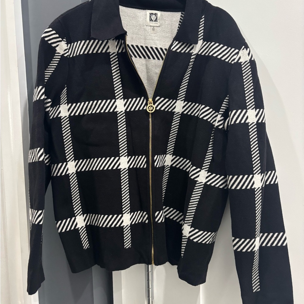 Anne Klein Black and White Checkered Sweater